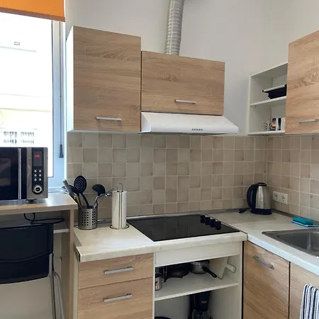 Apartman Sisifou *