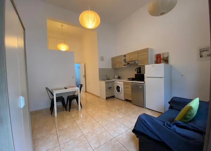 Sisifou Apartman Corinth